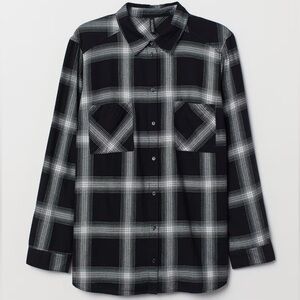 H&M Divided Black and white flannel, size 8